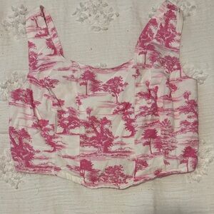 Chic Pink and White Scenic Crop Top